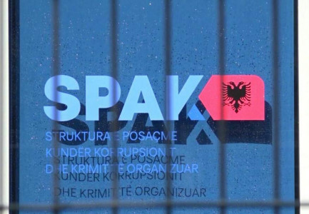 Megaoperacioni në disa qytete të vendit, SPAK: U goditën 7 grupe të strukturuara kriminale dhe u sekuestruan pasuri me vlerë 3 milion euro