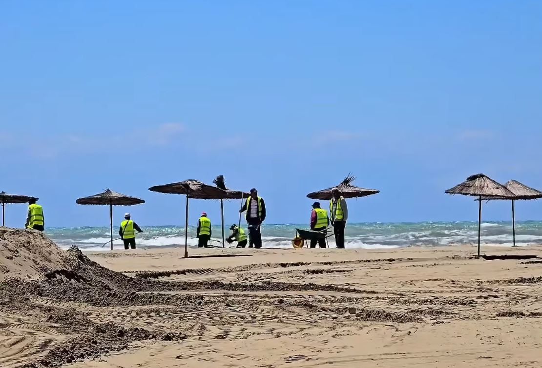 “Perla e Adriatikut”- Rama nxjerr pamjet nga plazhi i Darzezës: Po bëhet gati për sezonin veror