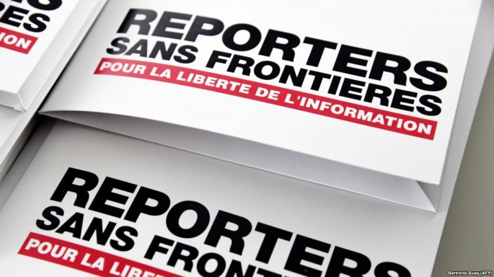 “Reporterët Pa Kufij”: Liria e shtypit po kërcënohet nga politika. Ja ku renditet Shqipëria